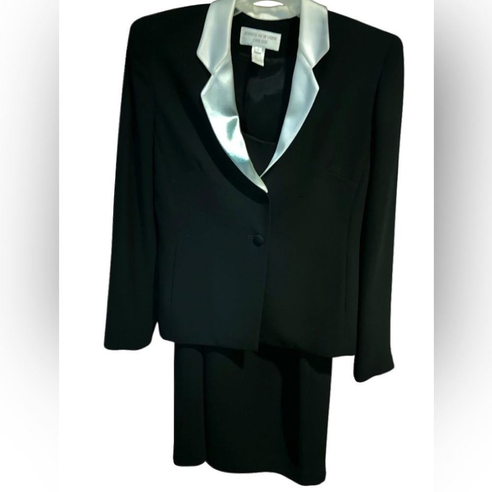 Jones NY Black 2 piece Dress And Jacket Size 6